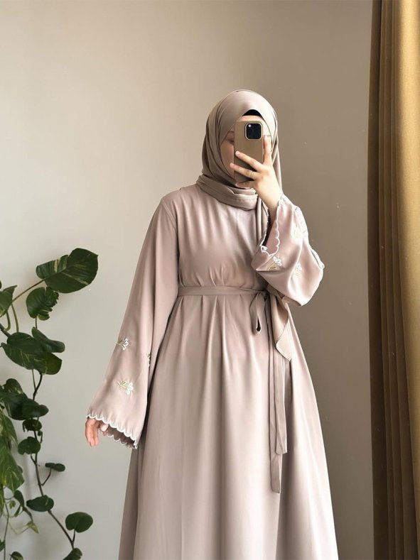Floral Abaya ( Cream )