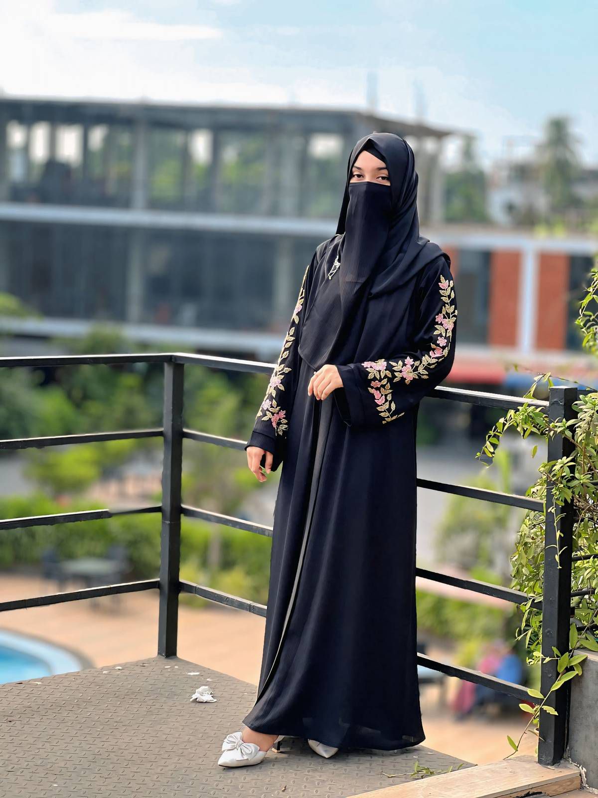 Jori Embroidary Borka